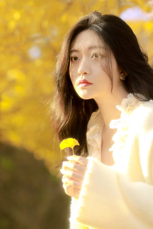 家庭聚会妈妈当着亲戚的面举杯