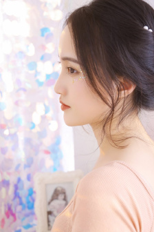 大型犬与女生关系