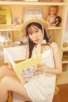 双性少爷被下人玩弄