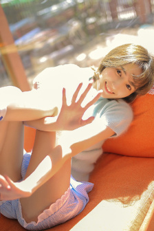 教练把车开到没人的地方去了