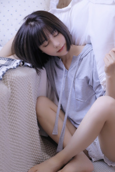 宝宝腿趴开一点就不会疼的原因和预