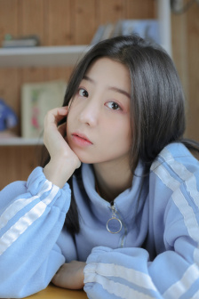 病娇竹马太难哄1V1