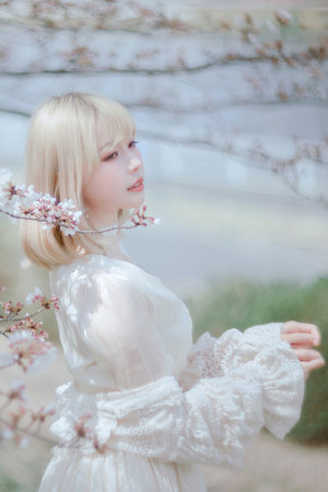 被绑住用媚药调教