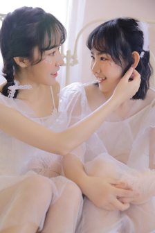 宝宝腿趴开一点就不会疼的原因和预